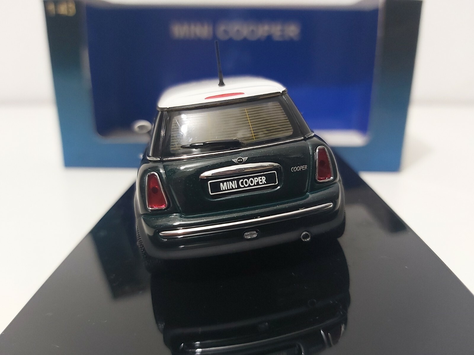 BMW Mini Cooper (Racing Green) 1:43 AUTOart