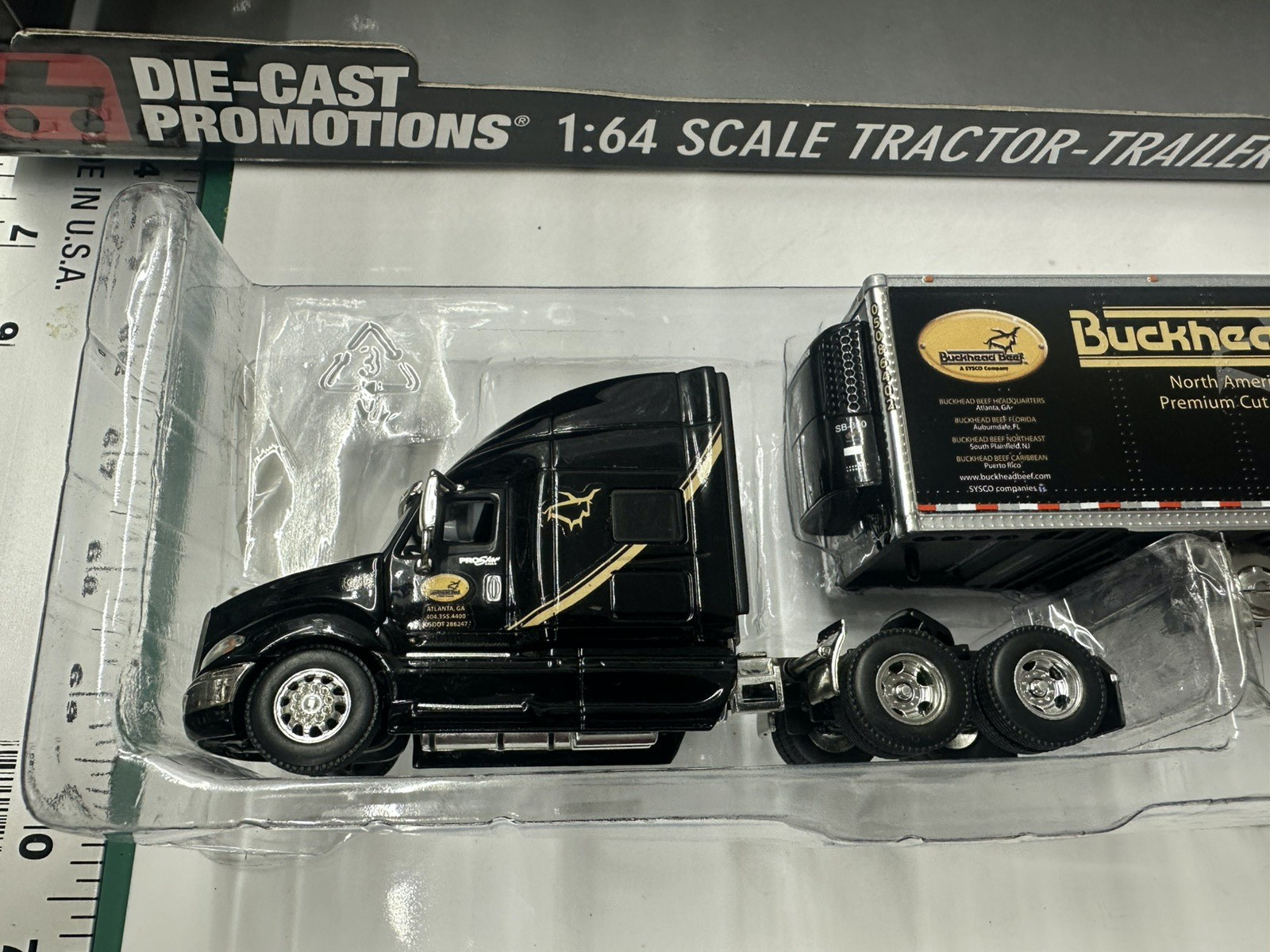 DCP 1/64 Buckhead Beef ProStar w/Pups