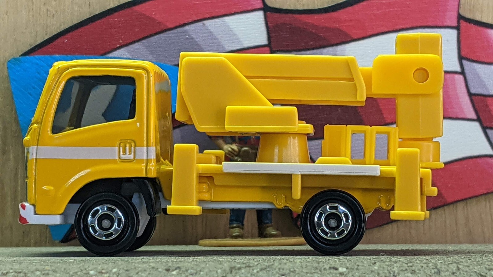TOMICA #70 ISUZU ELF AERIAL PLATFORM LOOSE TOMICA HIGHWAY SERIES