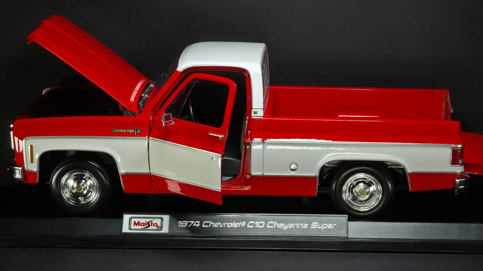 1974 Chevrolet C10 Cheyenne Super 1:18 Maisto Exclusive Style Special Edition