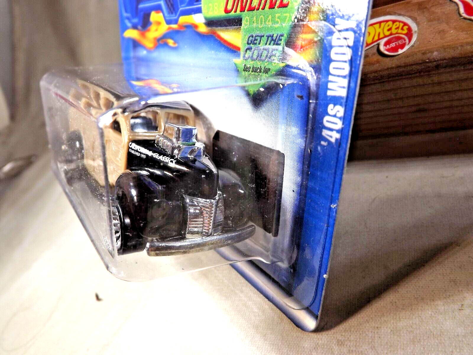 2002 Hot Wheels Mainline/Collector #185 ’40s WOODY Black-Tan Unpntd-Base wLaceSp