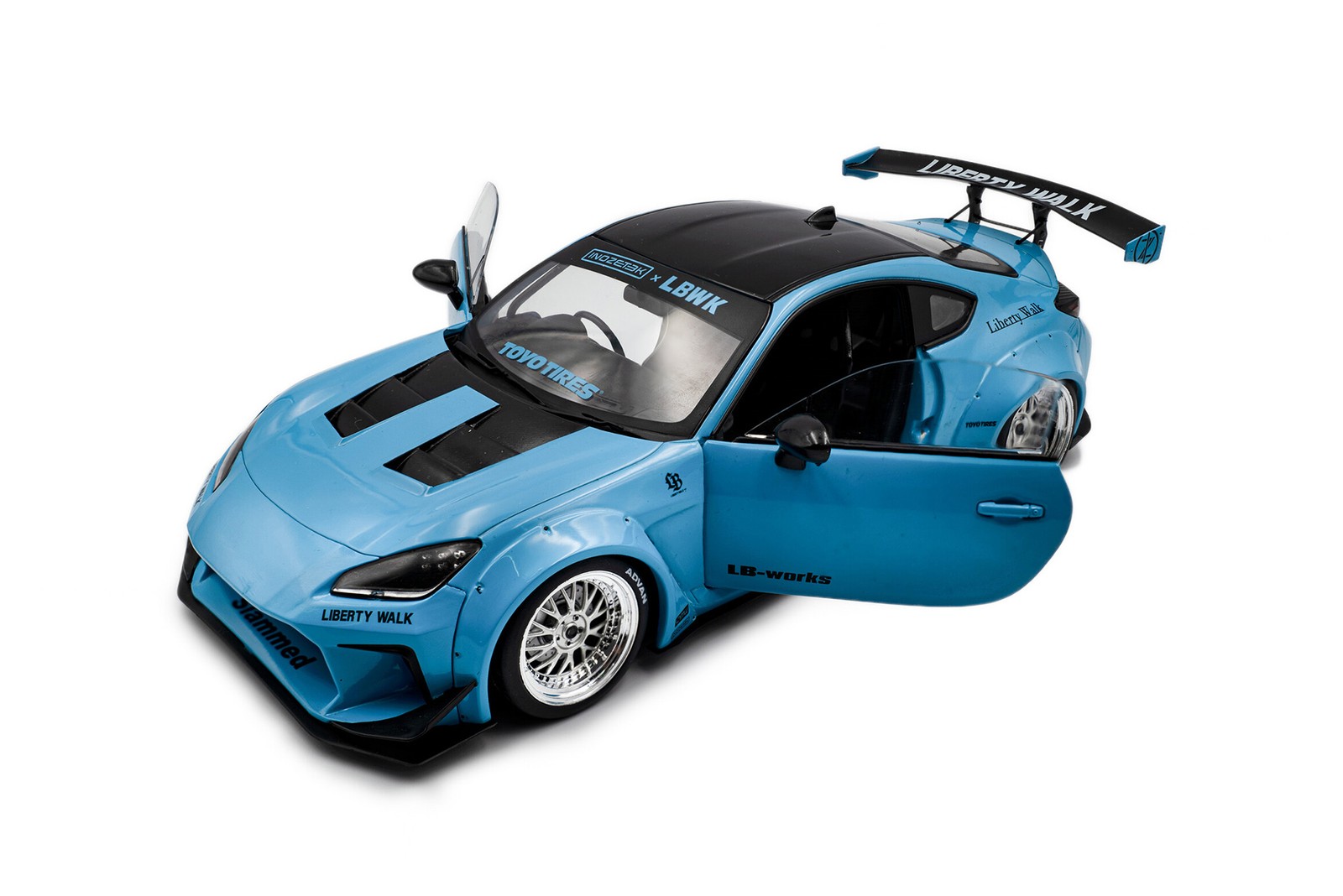 2024 TOYOTA GR86 W/LIBERTY WALK BODY KIT BLUE 1/18 DIECAST CAR SOLIDO S1813601