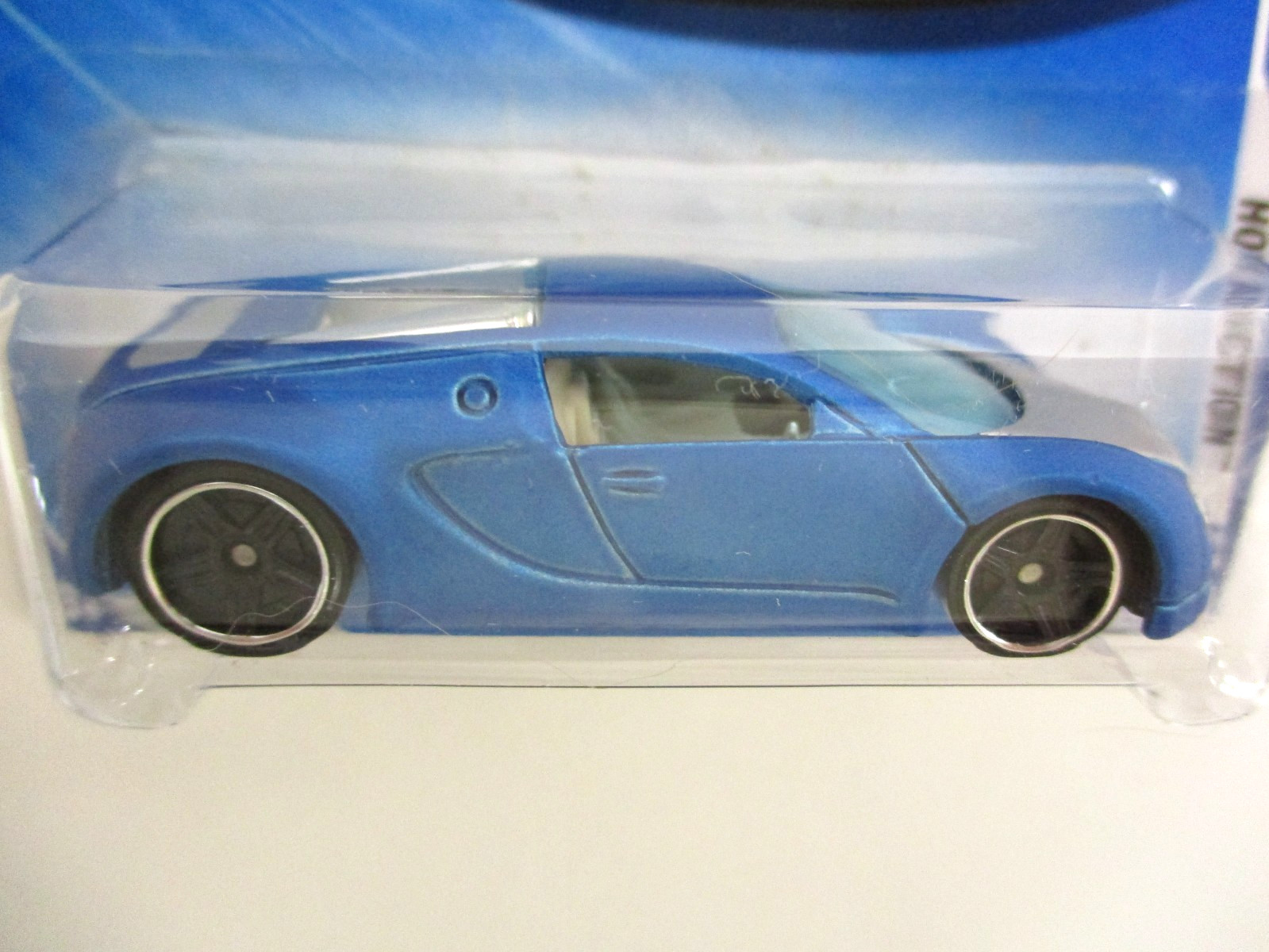 HOT WHEELS – HOT AUCTION – BUGATTI VEYRON (MATTE BLUE) – DIECAST