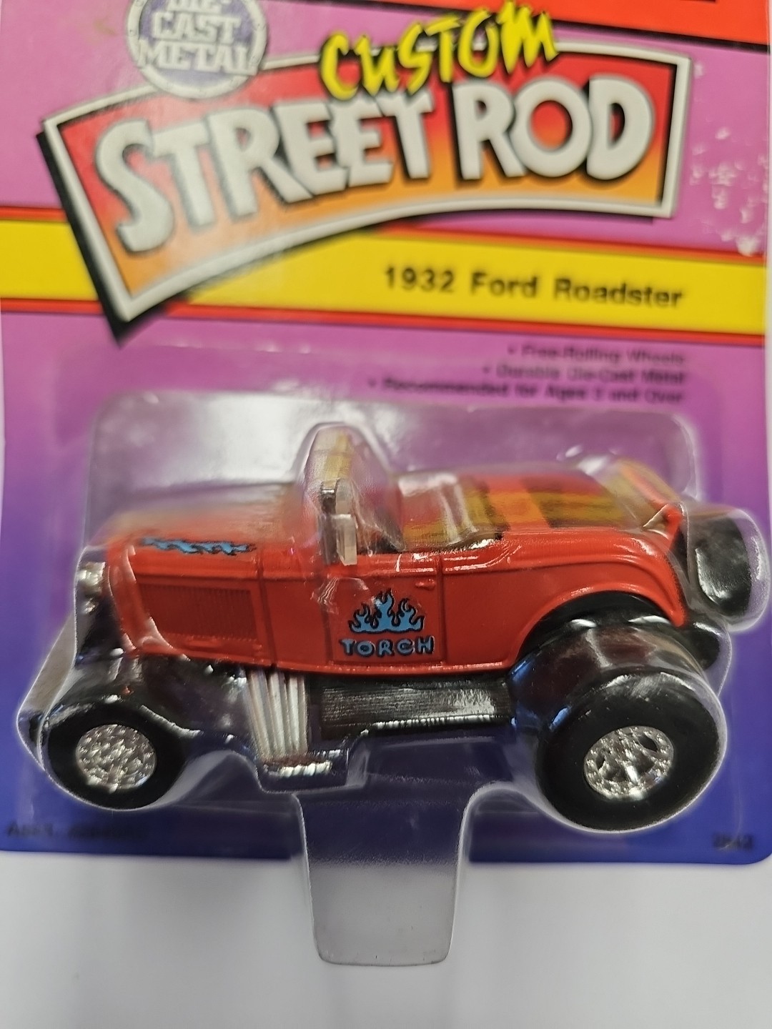 ERTL Hot Roddin’ 1932 Ford Roadster Custom Street Rod Die Cast Car VTG 1989 20f