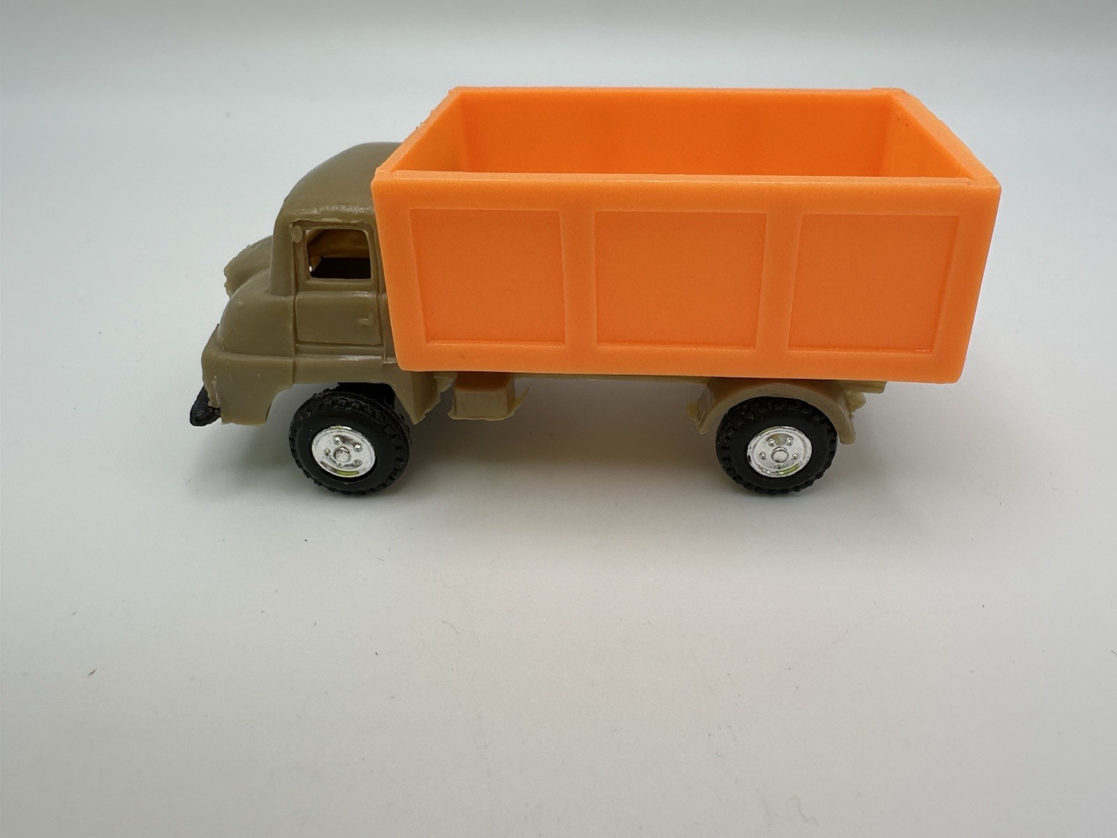 Assorted Commercial Trucks CHADWICK MILLER INC. Hong Kong 1976