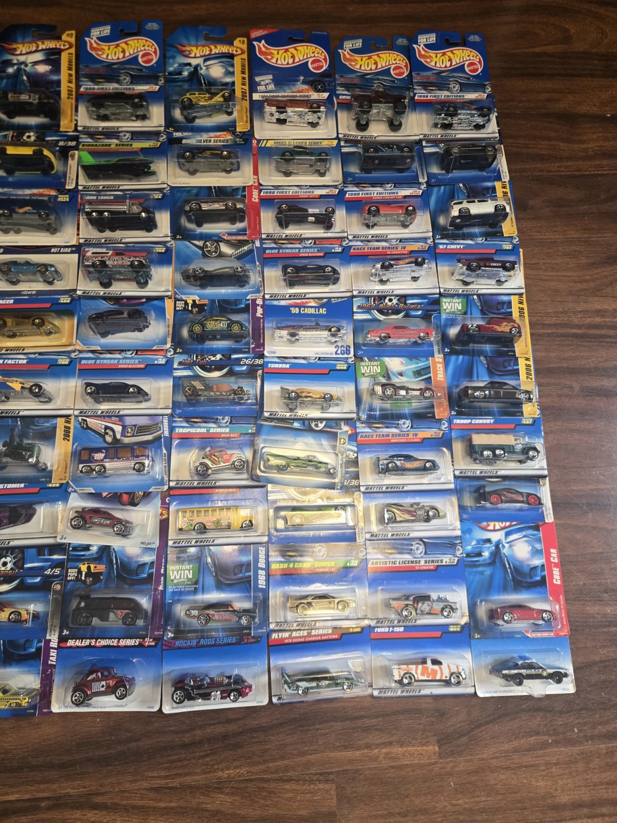 Lot Of 100 vintage & new Hotwheels In Box. variety. unopened. Some rare cars.