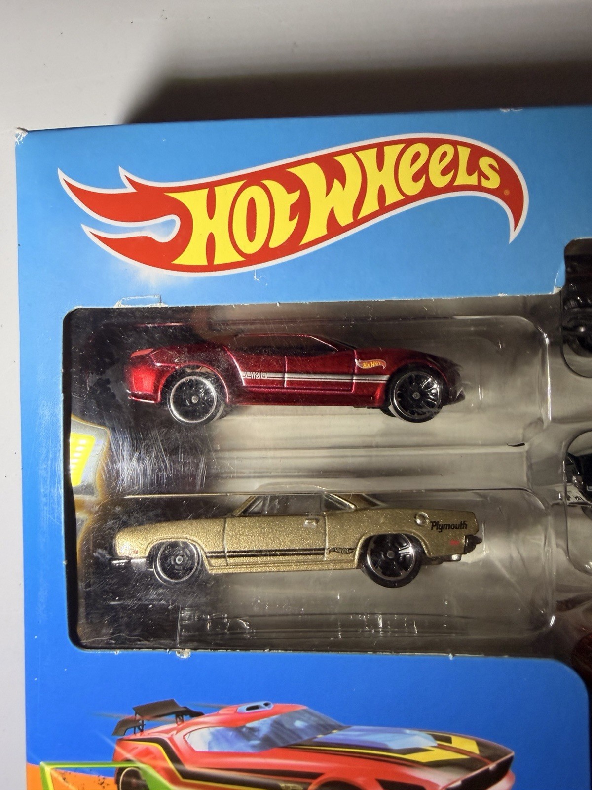 Sealed Hot Wheels 2014 Gift Pack G37, 911 GT3, 64 Impala Exclusive.