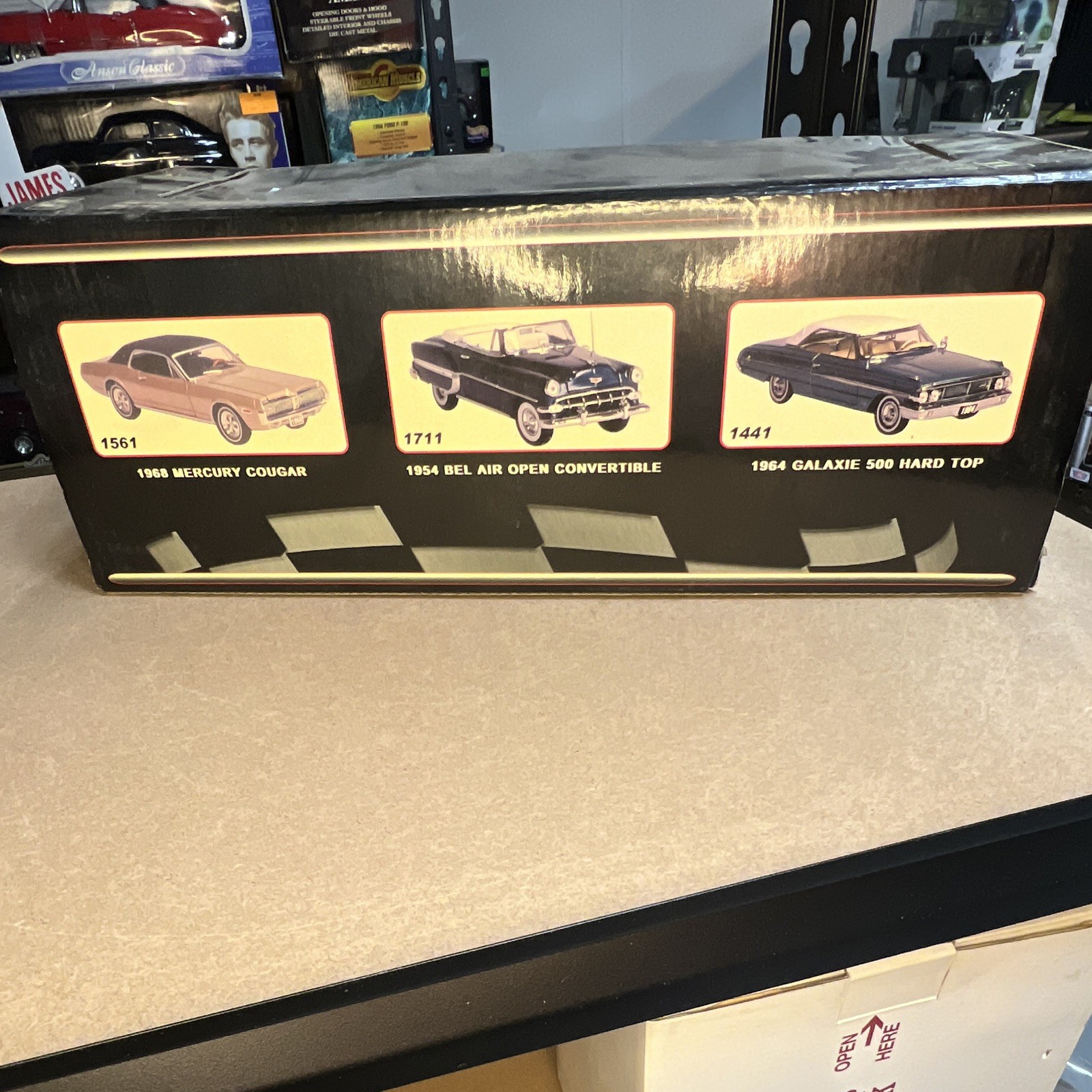 Sun Star 1971 Ford Mustang Mach 1 1:18 Diecast Metal Black Unopened Box