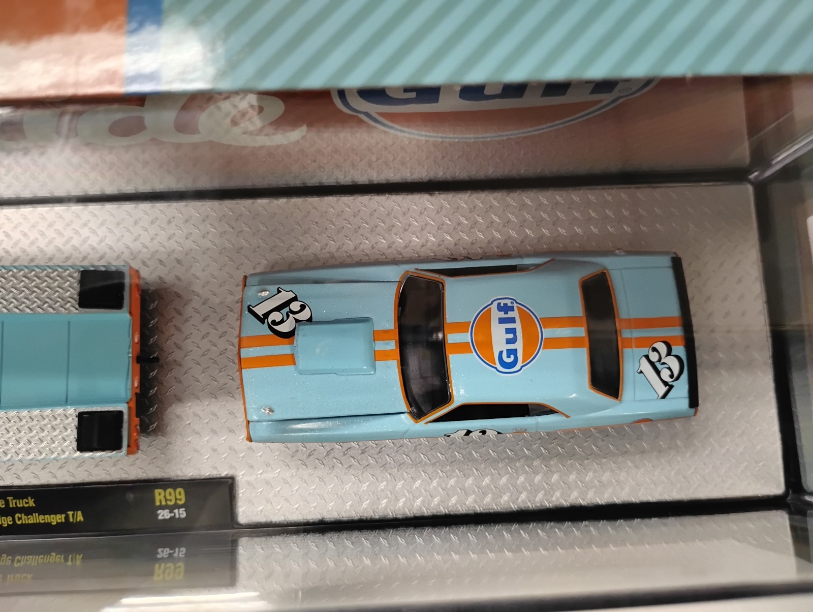 M2 Machines Auto Haulers R99 Gulf 1974 Dodge Truck & 1970 Dodge Challenger T/A
