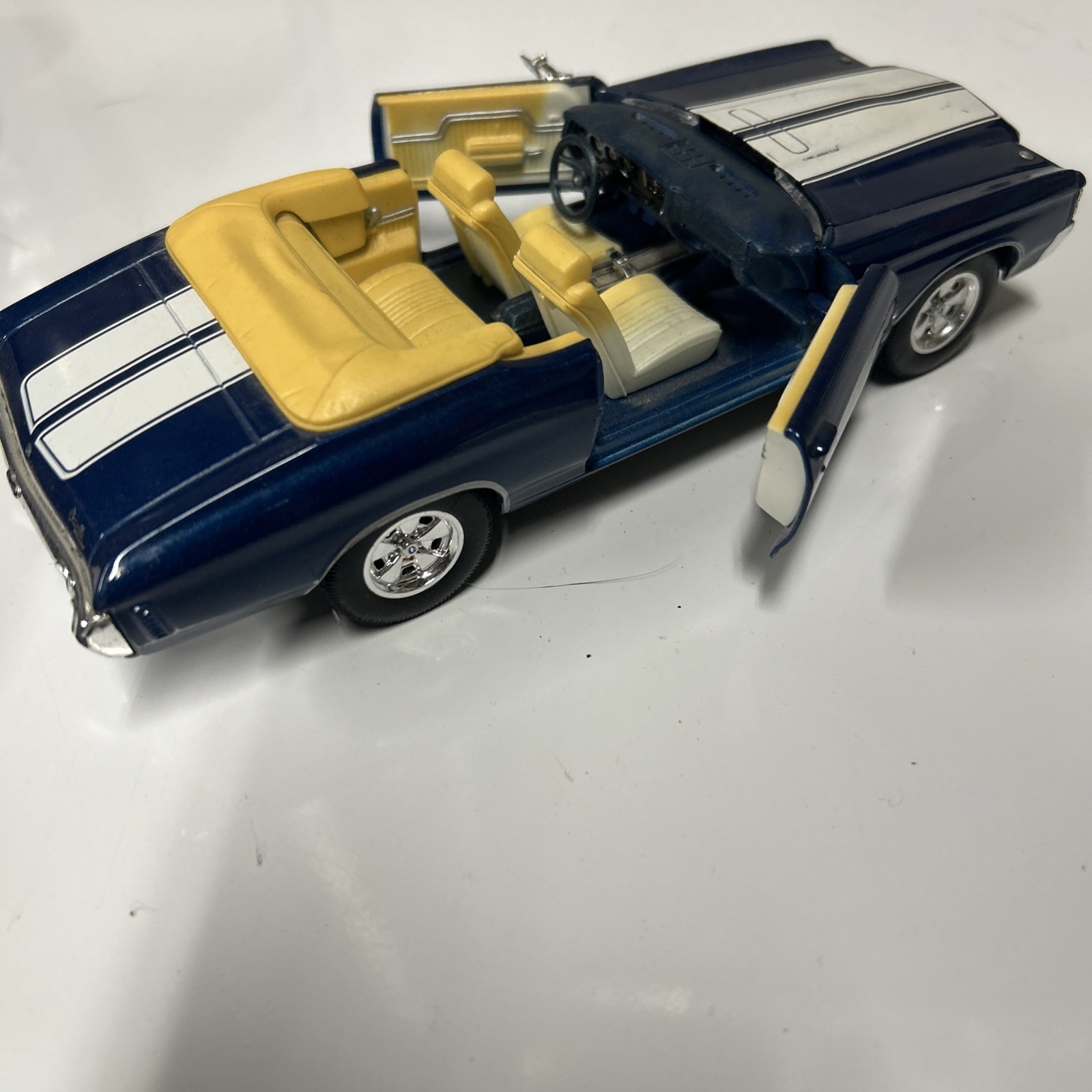 Welly NO. 2089 Chevelle SS 454