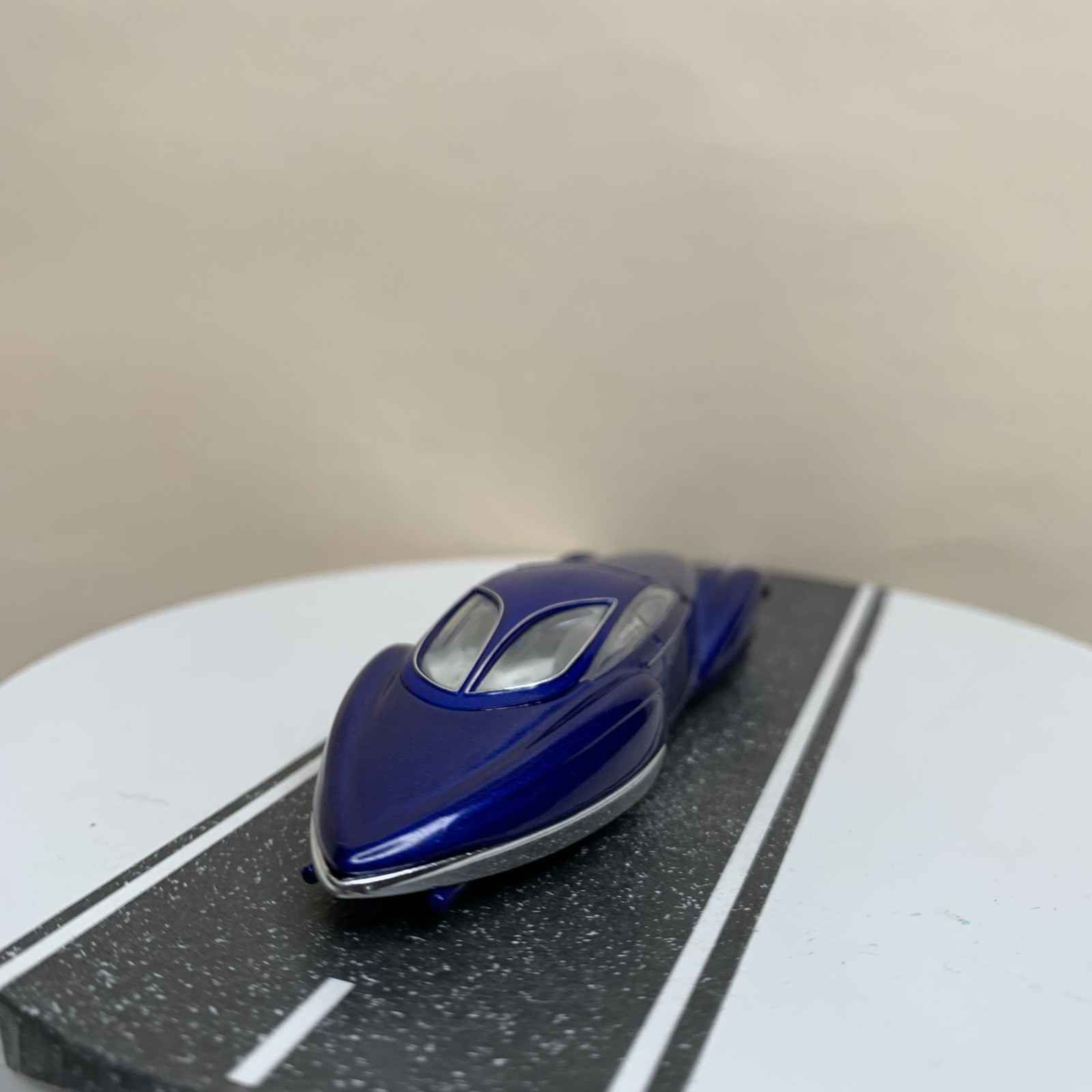 Hot Wheels Chip Foose Original Design Manhattan Hot Rod Custom Blue 1:64 NM