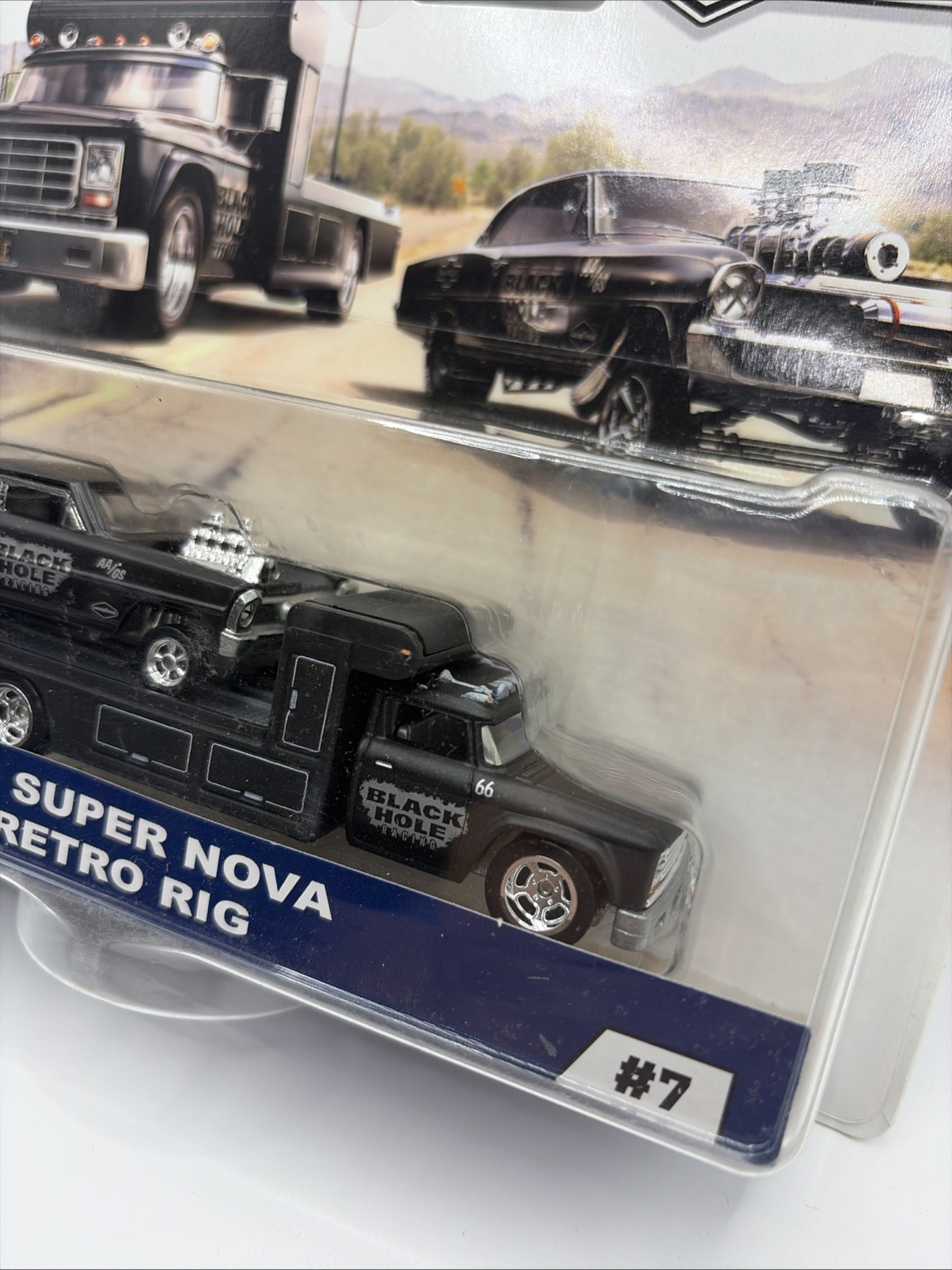 Hot Wheels Team Transport ‘66 Super Nova Retro Rig