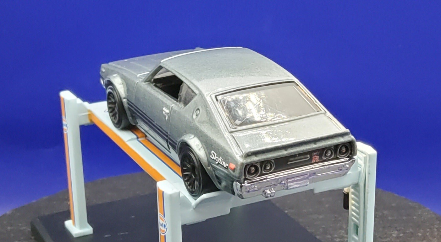 Nissan Skyline H/T 2000GT-R Hot Wheels 2021 Then and Now #181 Gray 1:64 Loose