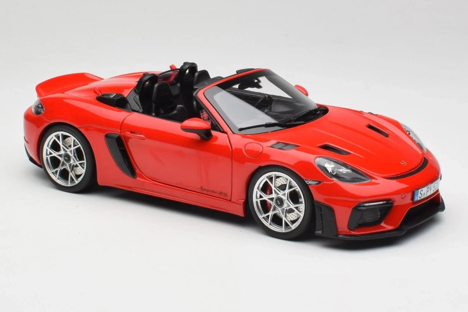 NOREV 187271 PORSCHE 718 SPYDER RS 2023 GUARDS RED 1/18