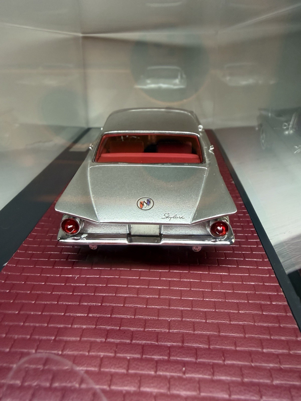 Matrix Scale Models 1:43 1959 Buick Skylark III XP-75 Pininfarina Concept Silver