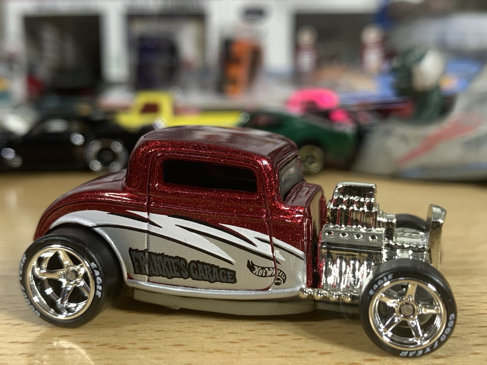 Hot Wheels ’32 Ford Pearl Red Frankie’s Garage Custom Wheel Swap Loose