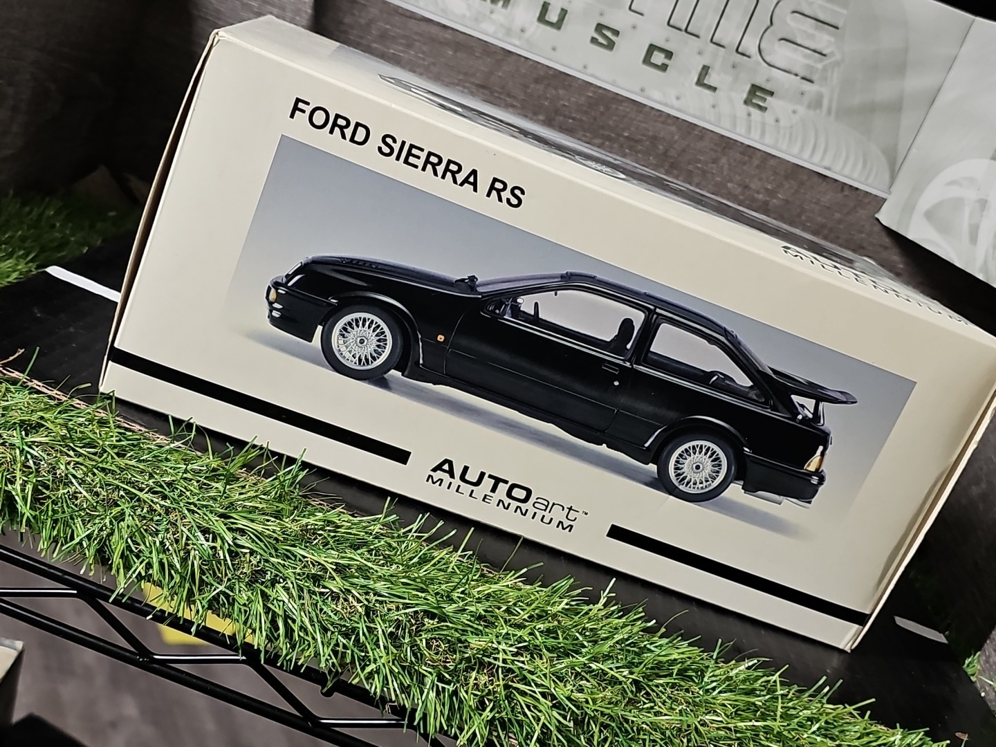 Vntg 2004 AUTOart Millennium 1986-87 Ford Sierra RS 1:18 Scale Diecast Car