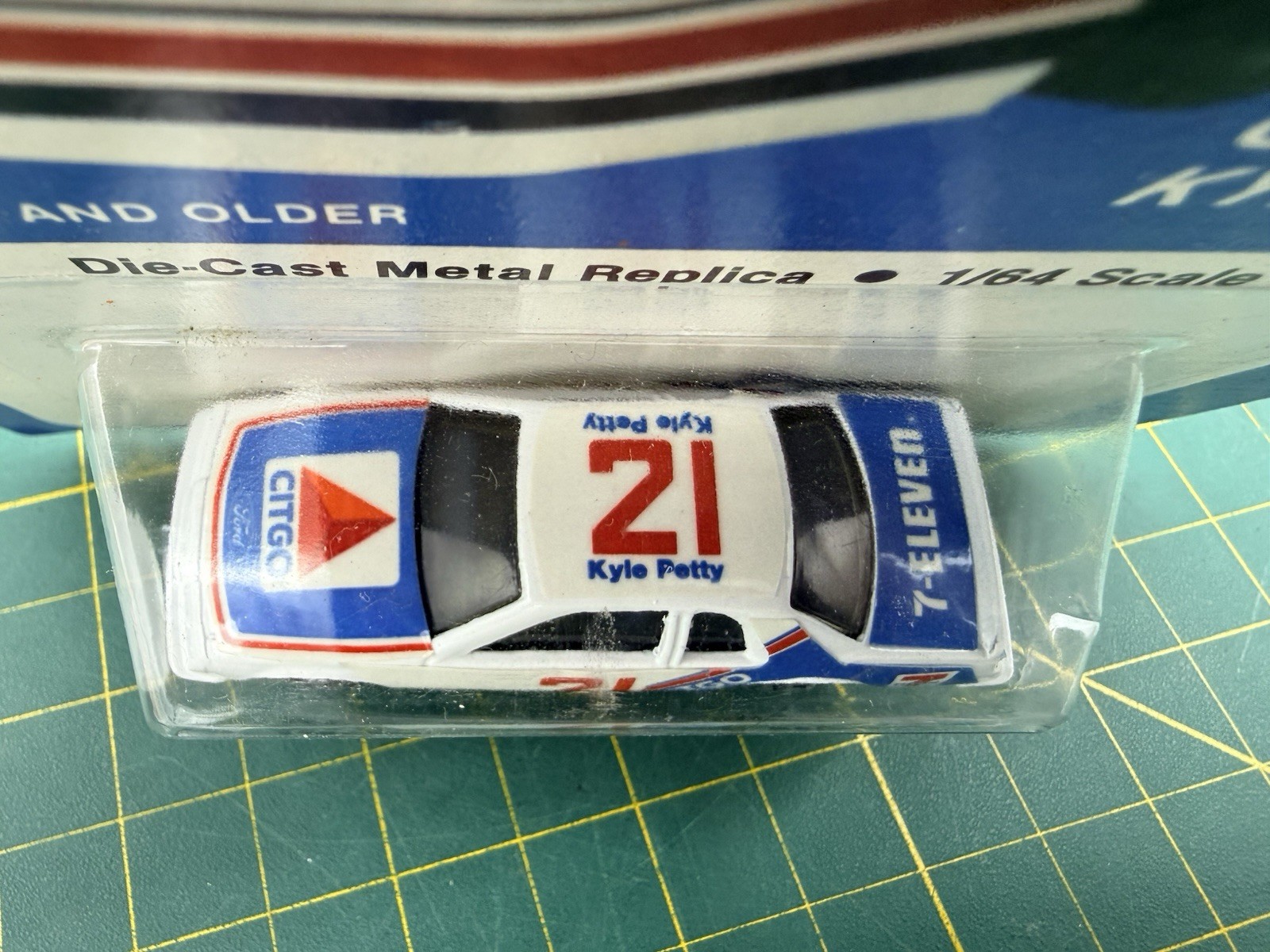 ERTL 1987 Kyle Petty 21 Citgo Racing Thunderbird NASCAR 1/64 Diecast Race Car