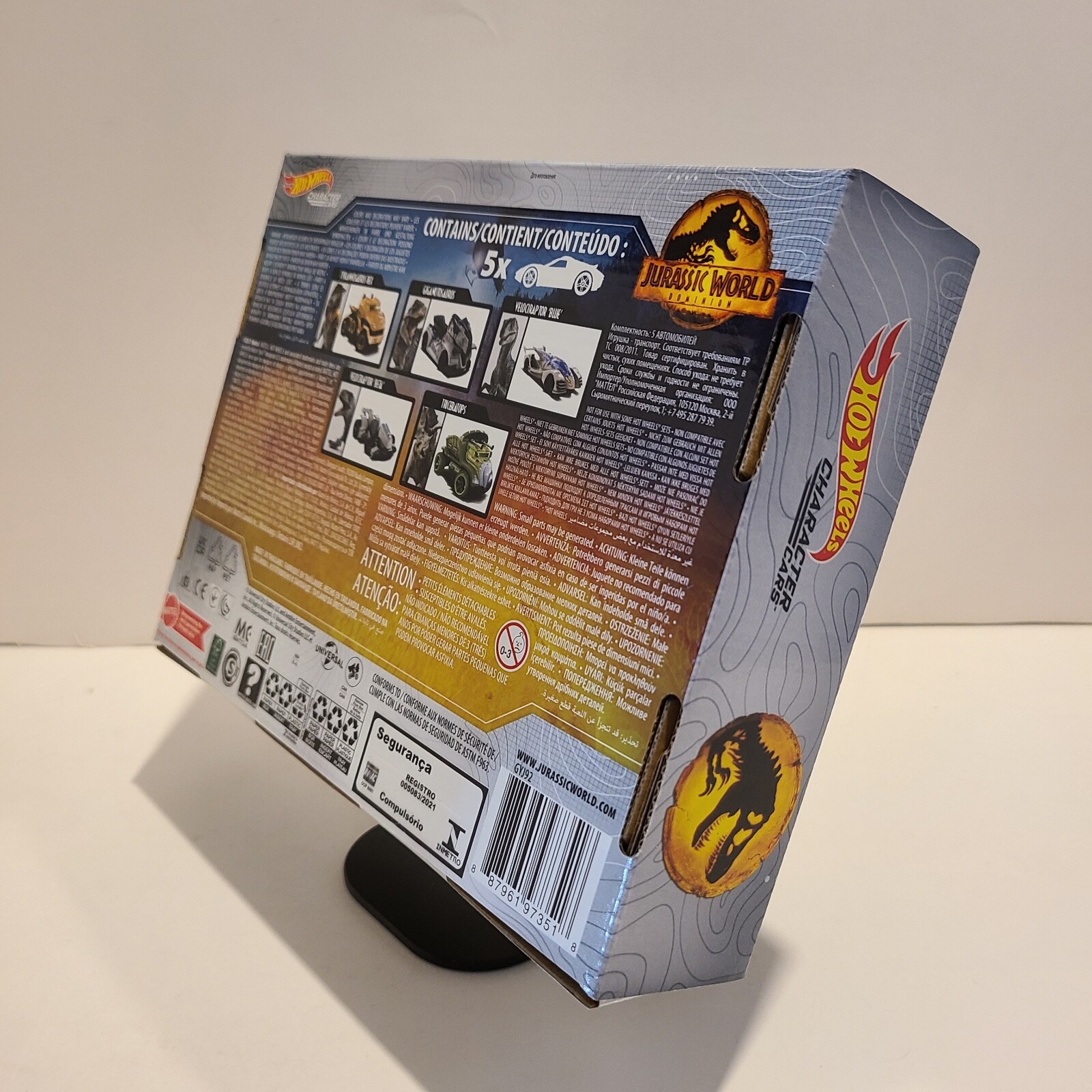 Hot Wheels Jurassic World Dominion Toy Character Cars 5-Pack in 1:64 Scale.