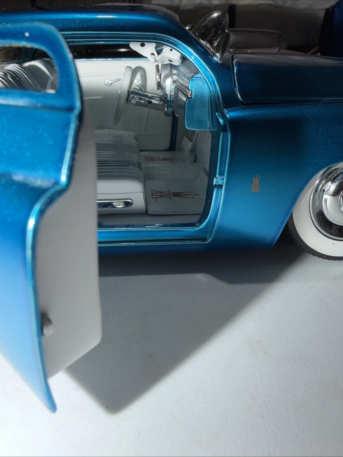 RARE Jada Toys Kustom Kings – 1951 Mercury Hard Top w/ Guitar 1/18 Scale Blue