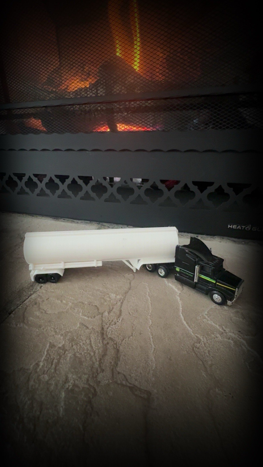 1:64 Semi trailer Set – Black Low Boy And White Tanker trailer – 3D printed