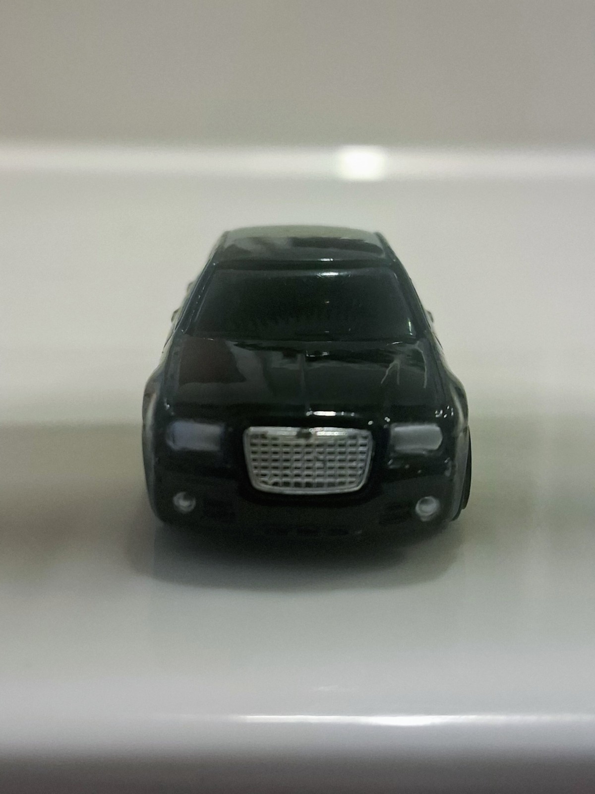 Maisto Chrysler 300C Hemi 1:64 Diecast Car Black – 2005 Mint