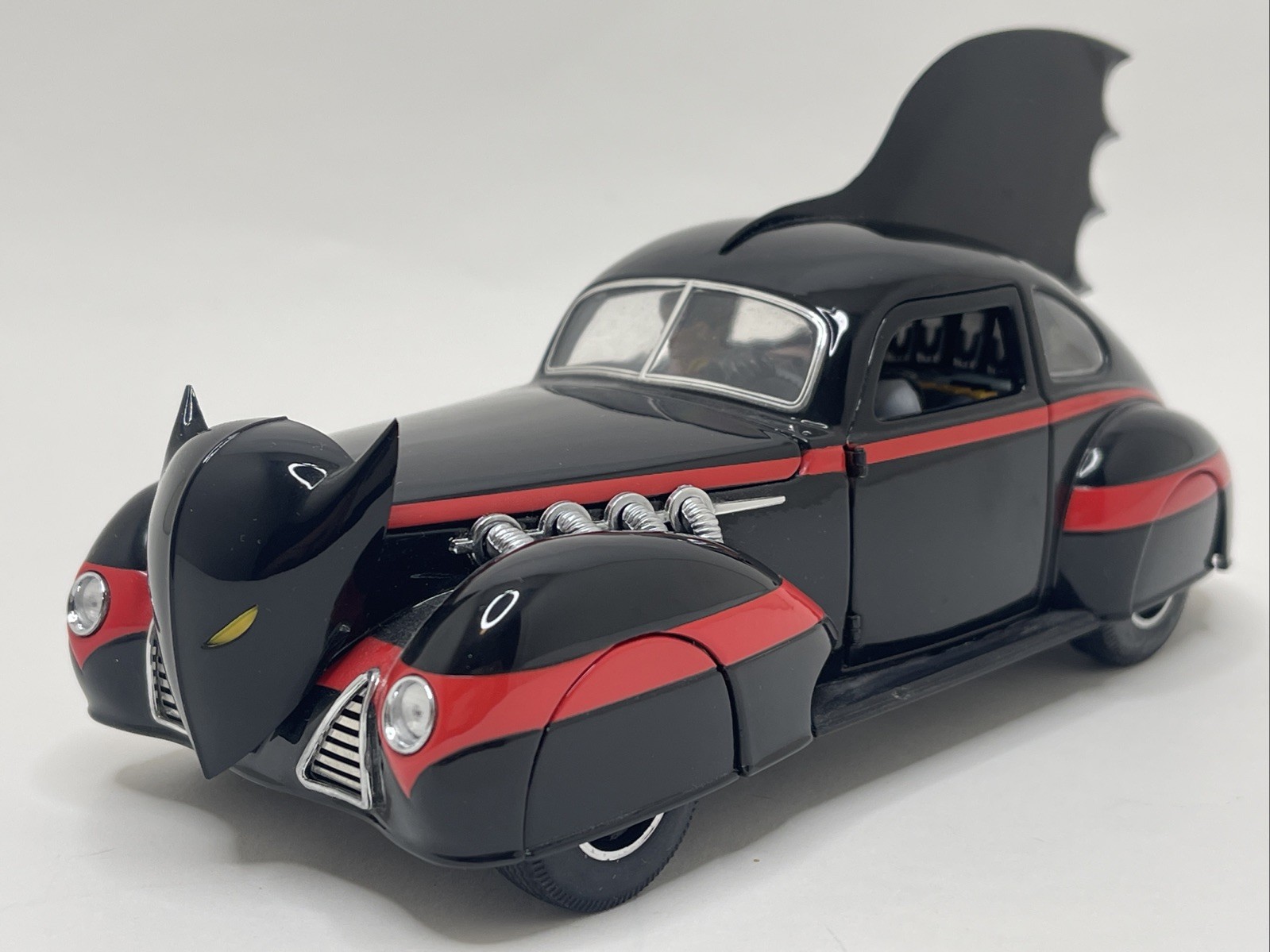 Danbury Mint BATMAN 1940s Comic Book Batmobile 1:24 100% COMPLETE With Box