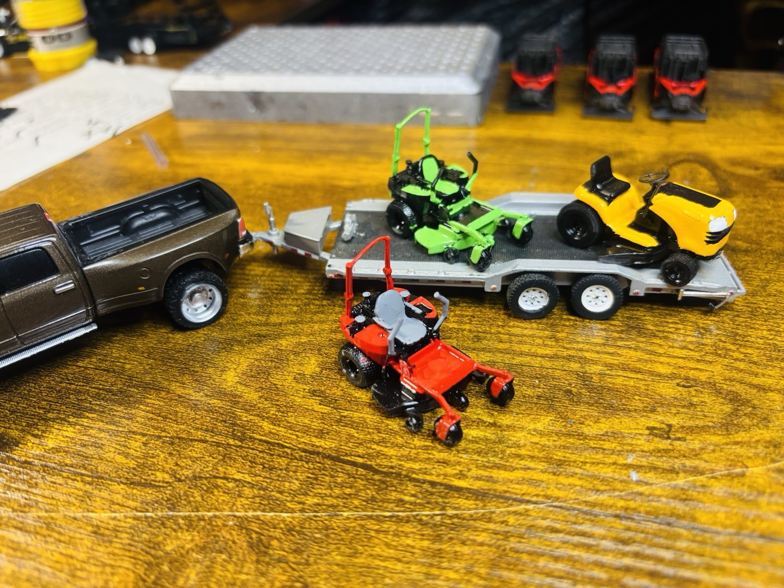 1/64 “RED” 3D Printed Zero Turn Lawn Mower For Farm Diecast Diorama Greenlight