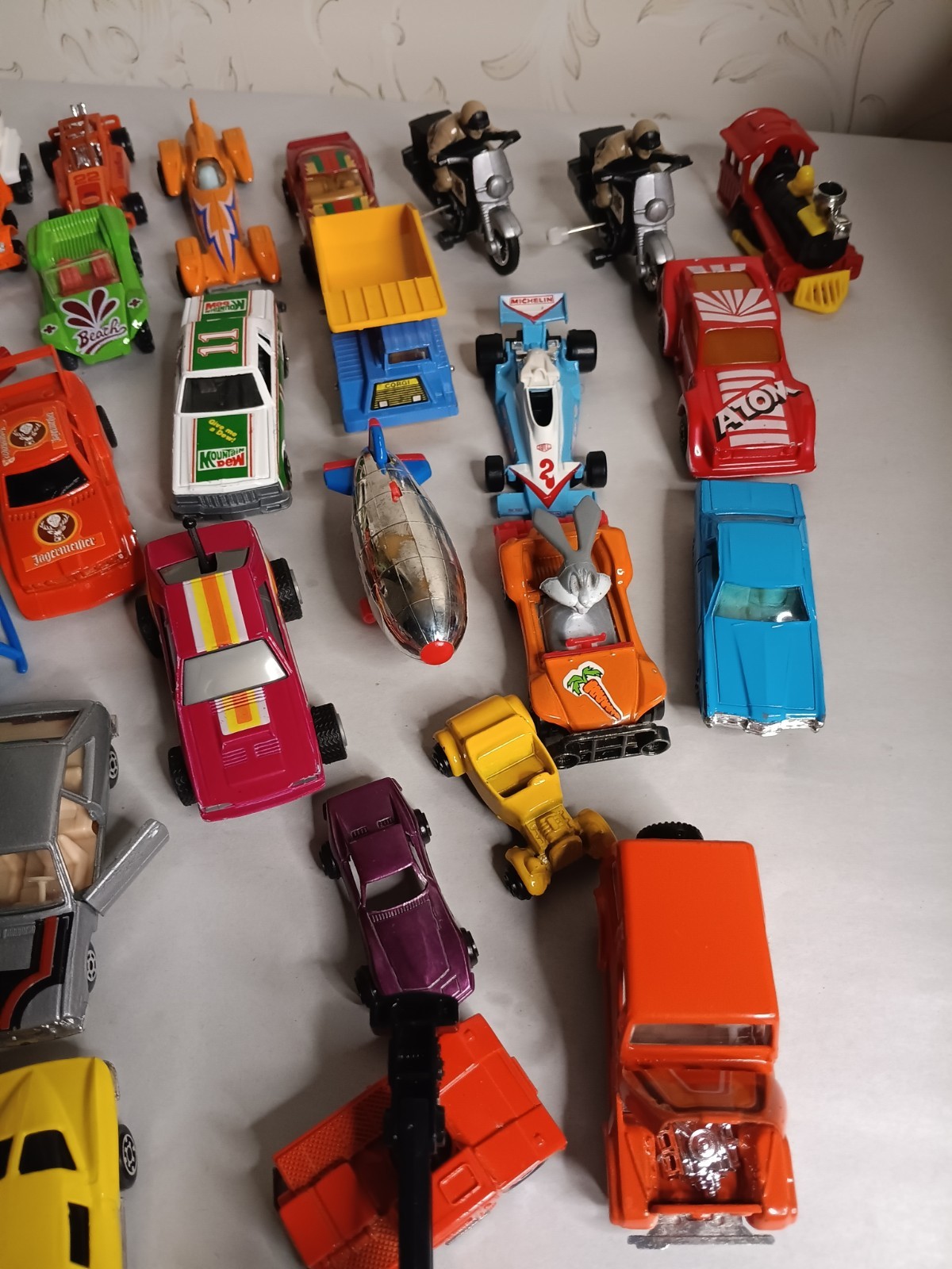 vintage 1/64 diecast cars lot Various Brands