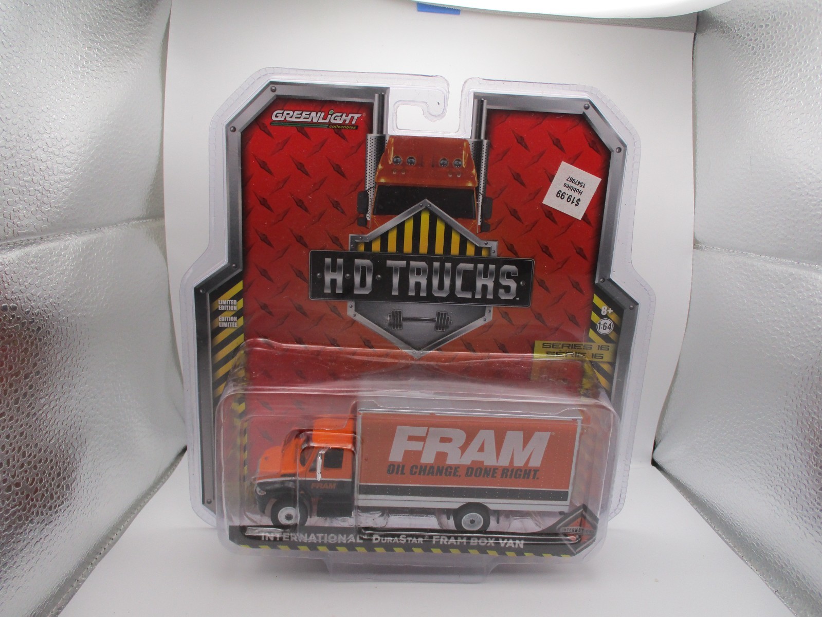 GREENLIGHT H.D. TRUCKS 2017 INTERNATIONAL DURASTAR FRAM BOX VAN