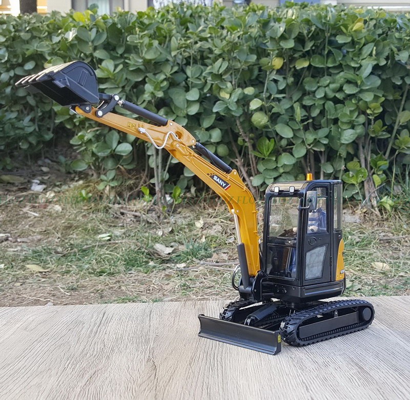 SANY SY35U Hydraulic Excavator 1/20 Diecast Truck Pre-built Model