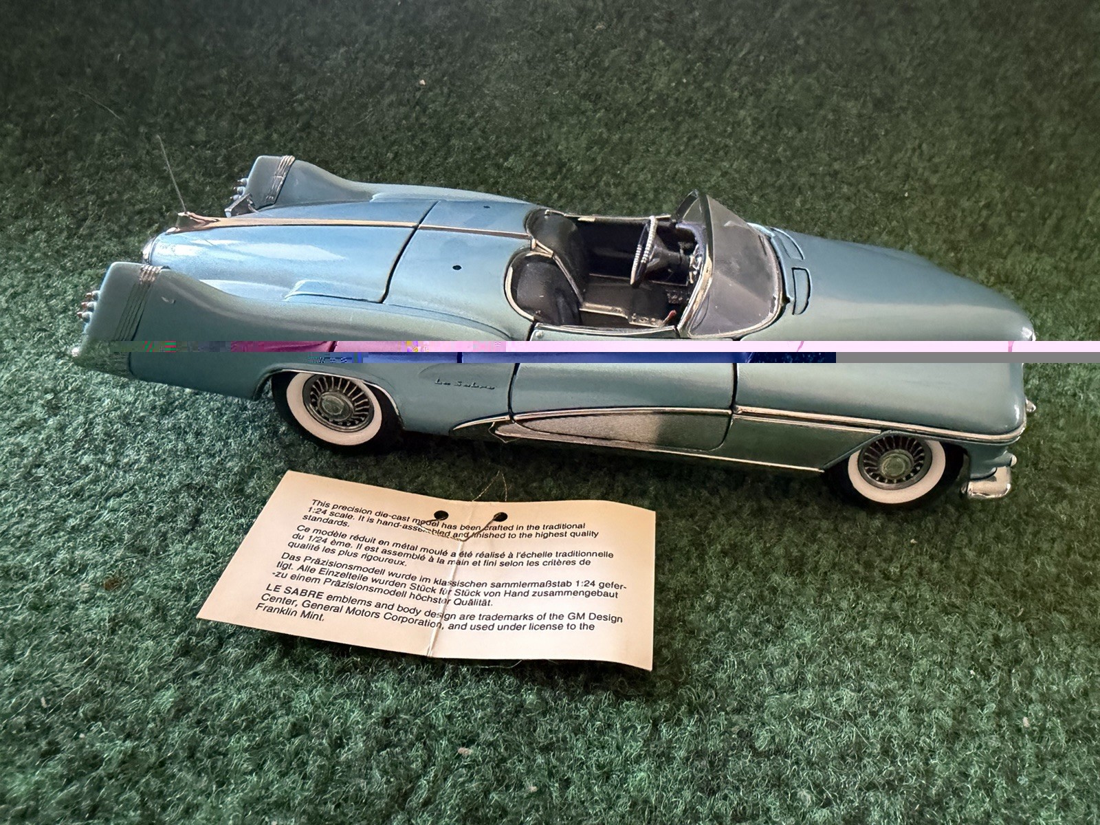 Franklin Mint 1:24 1951 Buick LeSabre Show Car Diecast Model