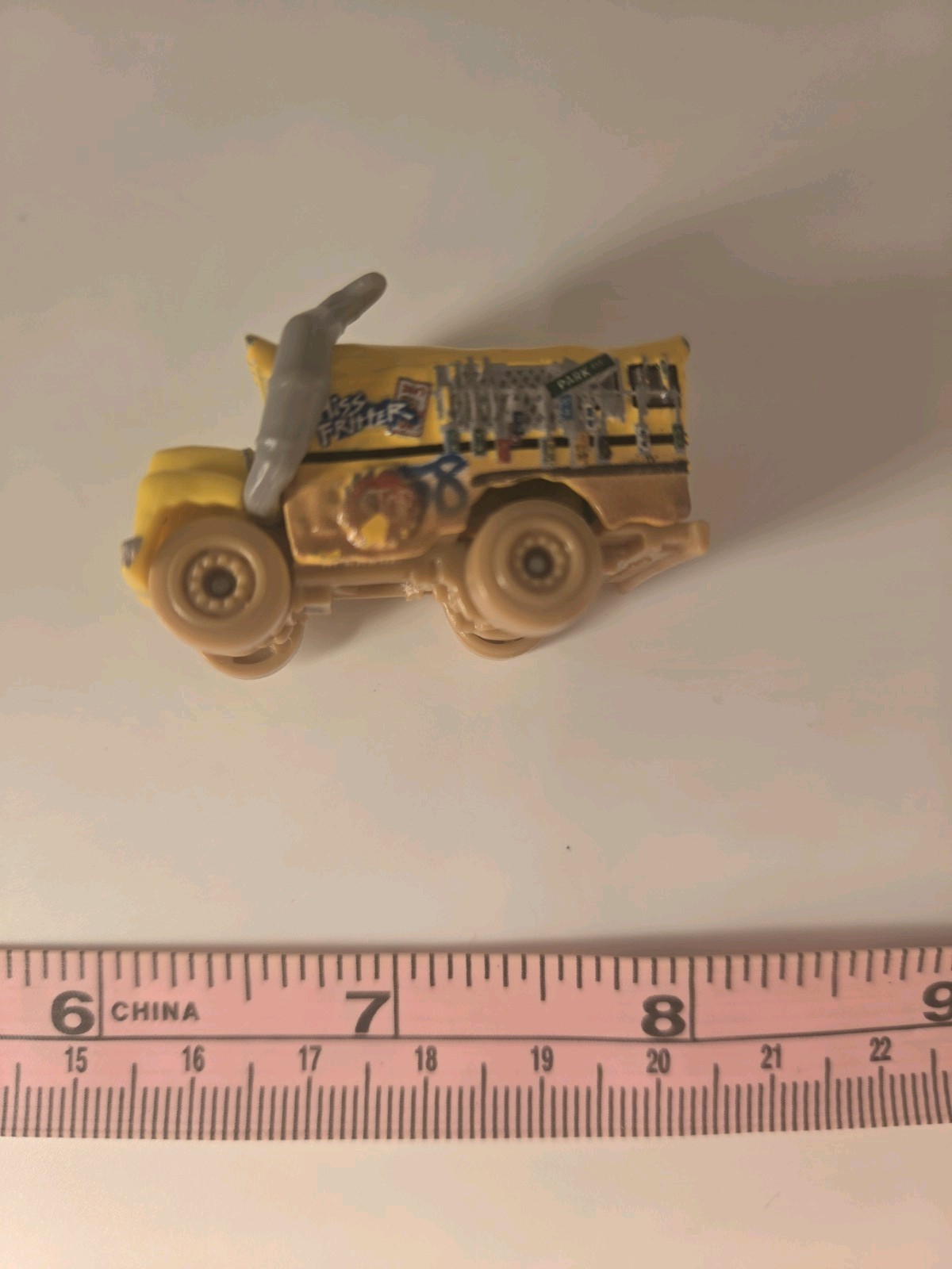 Disney Pixar Cars MINI RACERS Thunder Hollow * MUDDY MISS FRITTER *loose*