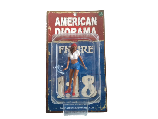 LADY MECHANIC KATIE FIGURE 1:18 SCALE DIECAST MODEL CARS AMERICAN DIORAMA 23862