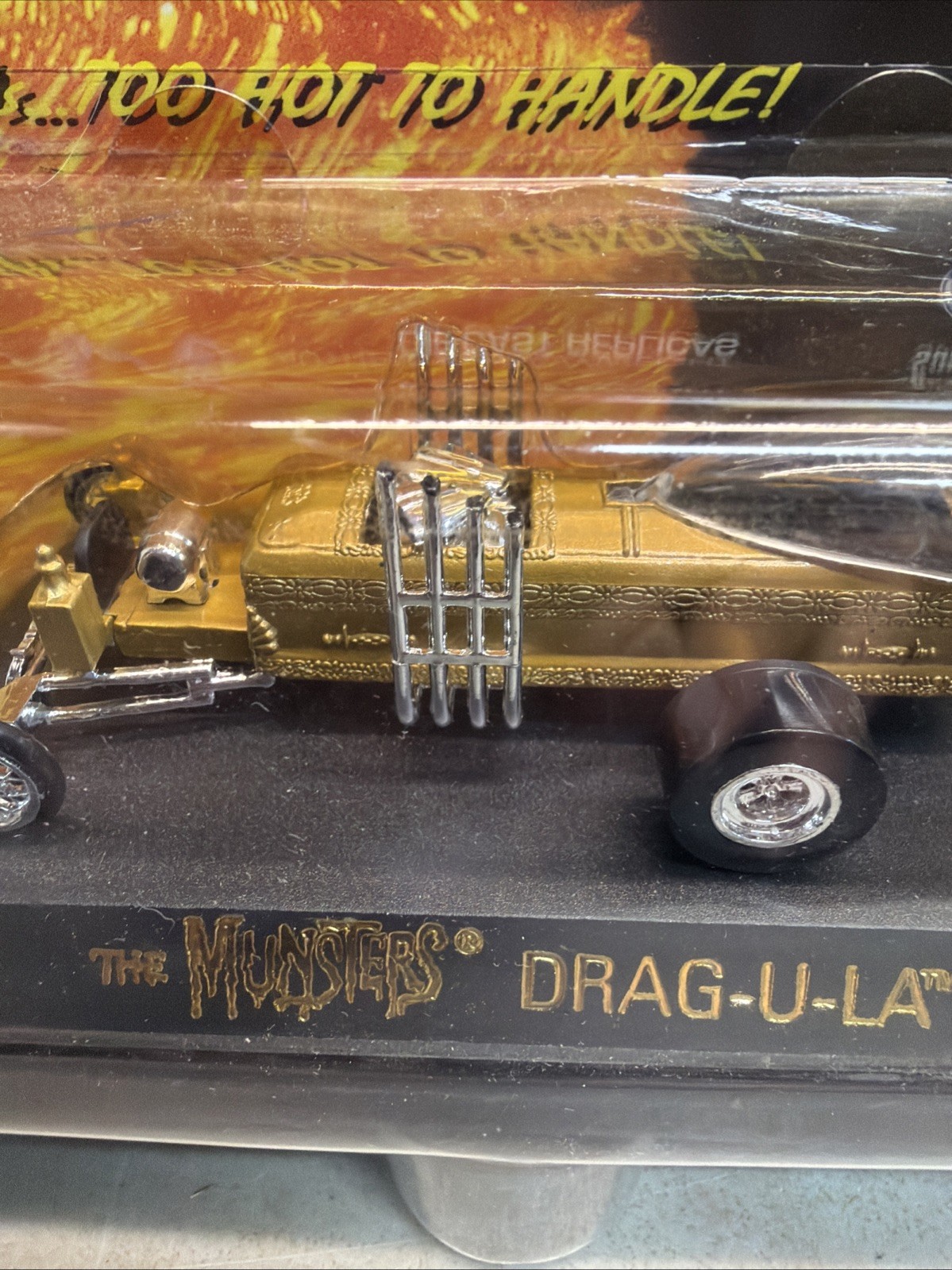 Johnny Lightning Magmas The Munsters Drag-U-La 1/43 Diecast Casket Car NIB