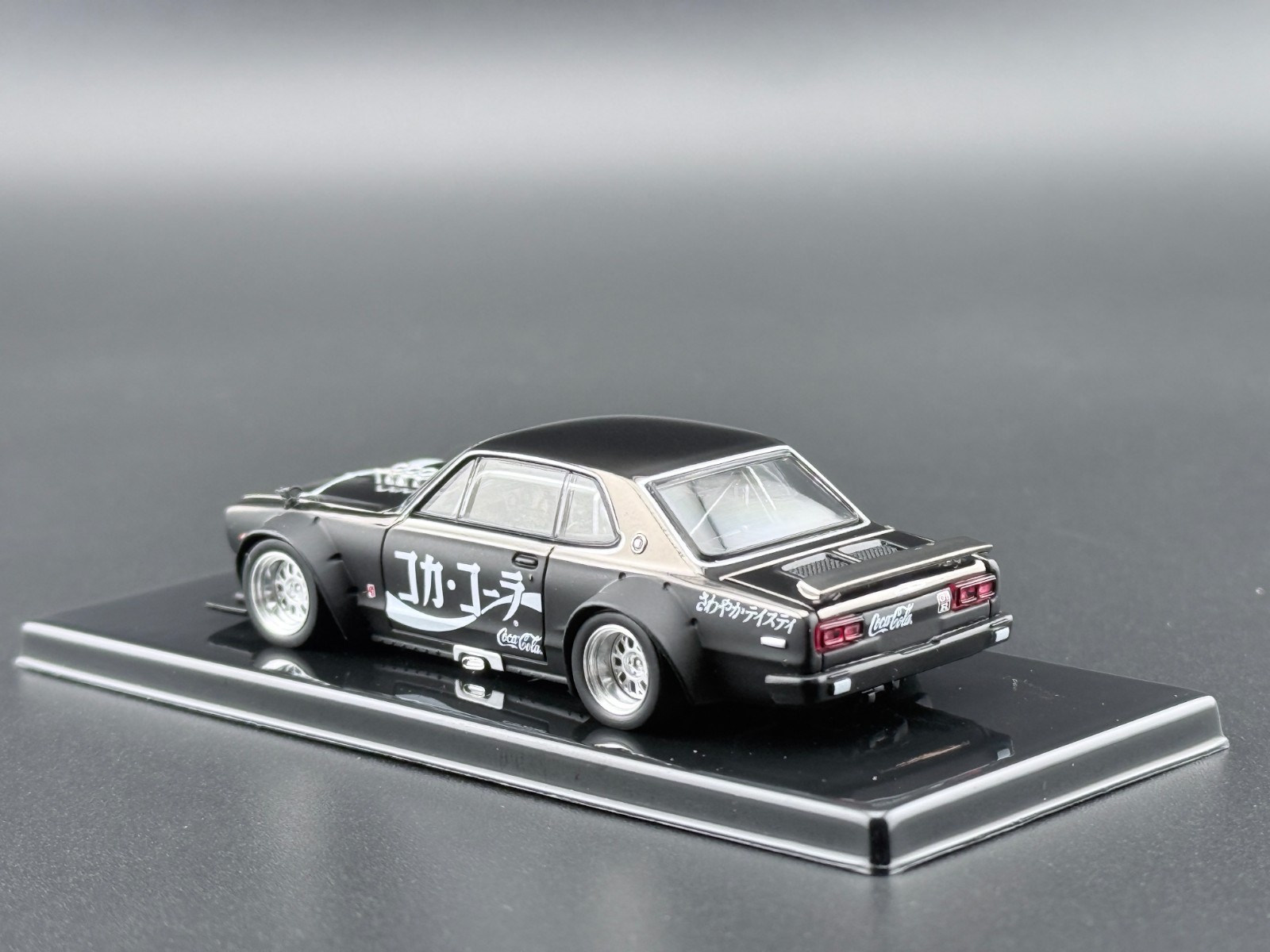 Pop Race Nissan Skyline GT-R Drift Coca Cola ZERO JP Black Chrome 640161 1/64