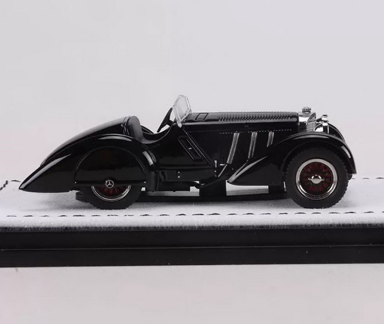 GFCC 1/64 Scale Mercedes-Benz SSK 1930 Black Diecast car Model Toy 7cm long