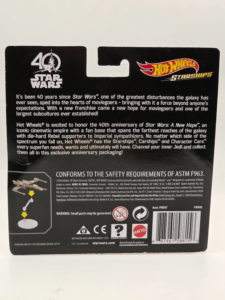 2016 Star Wars 40th Hot Wheels X-Wing Fighter Red Five with Stand (LOT 246)