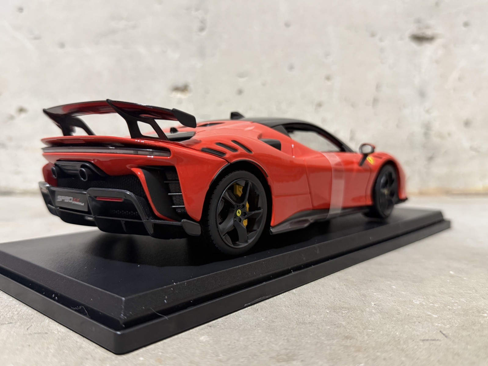Ferrari SF90 XX Stradale 1:18 Maisto Special Edition – Red