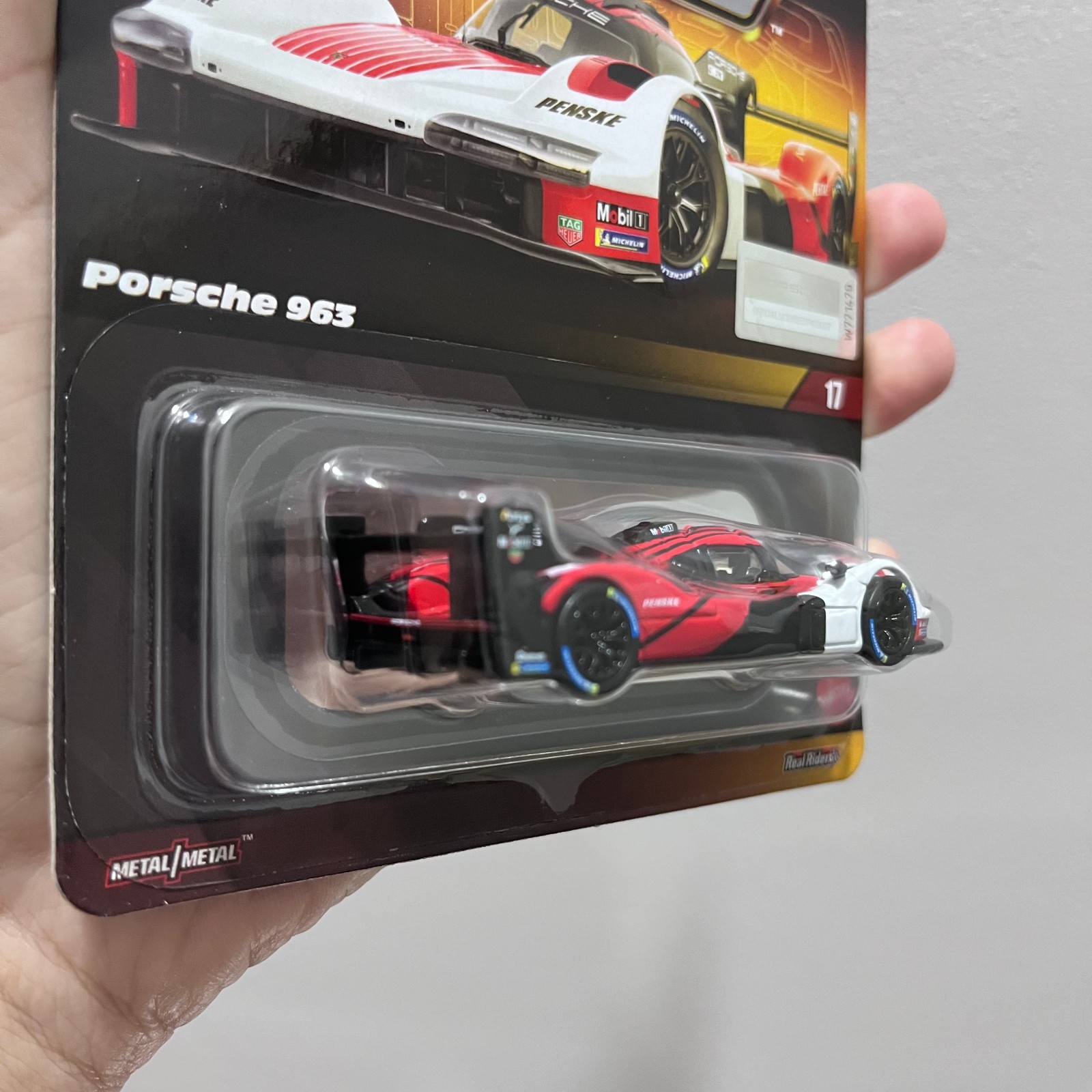 Hot Wheels Elite 64 #17 Porsche 963 Penske Racing JCP46-9893 with Protector BOX
