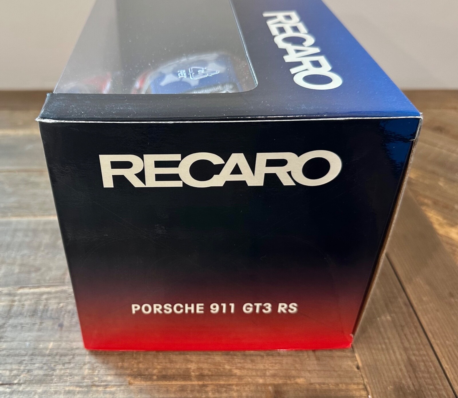 Auto Art AutoArt 1/18 Porsche 911 GT3 RS Recaro Exclusive Brand NEW Free Ship