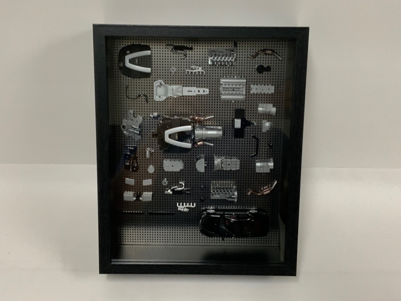 1/64 Motorhelix Frame Mecedes Bens S600 ( W221 ) in Black 1/18 Engine MIX3