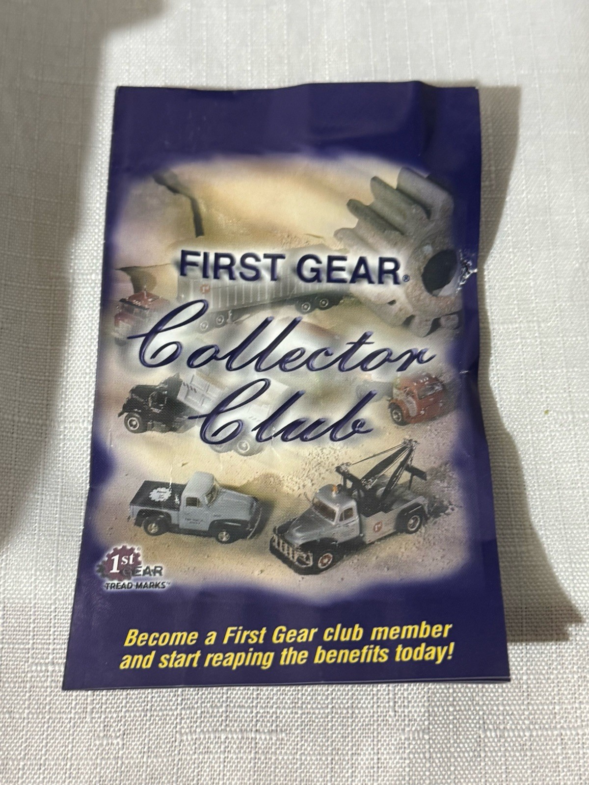 First Gear 19-2629 Ray Meyer Mack R-Model Tractor with 35′ Box Trailer NIB