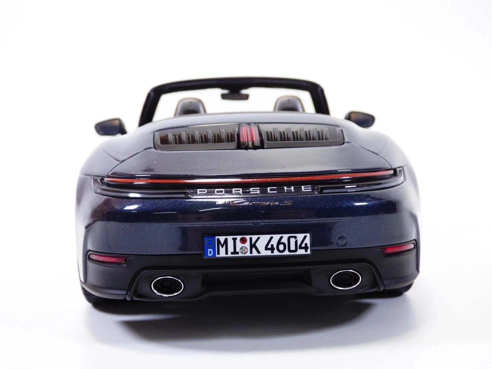 2025 Porsche 911 Carrera Cabriolet – Blue Diecast 1:18 Scale Car – Norev 187180