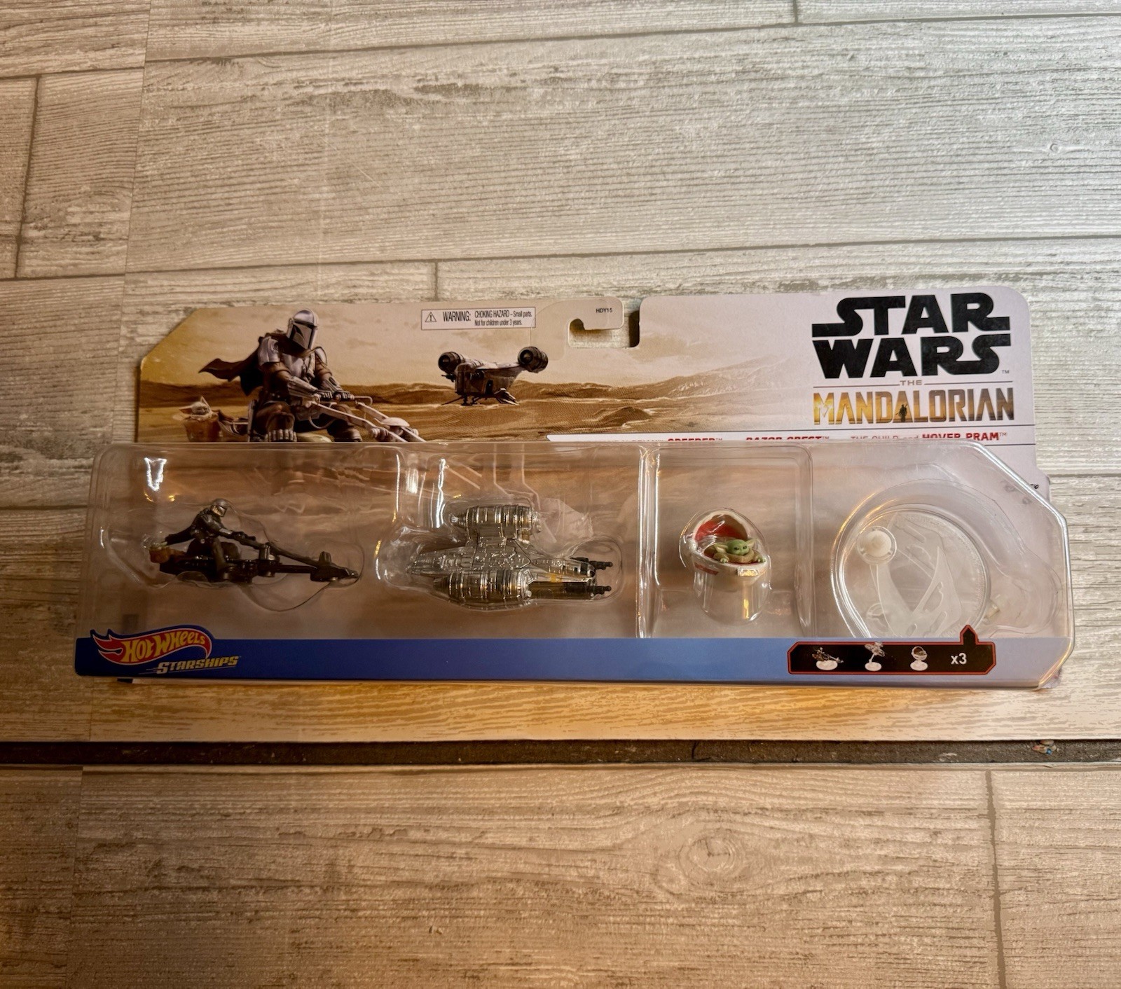 Hot Wheels Star Wars The Mandalorian Speeder/Razor Crest/The Child w/Hover Pram