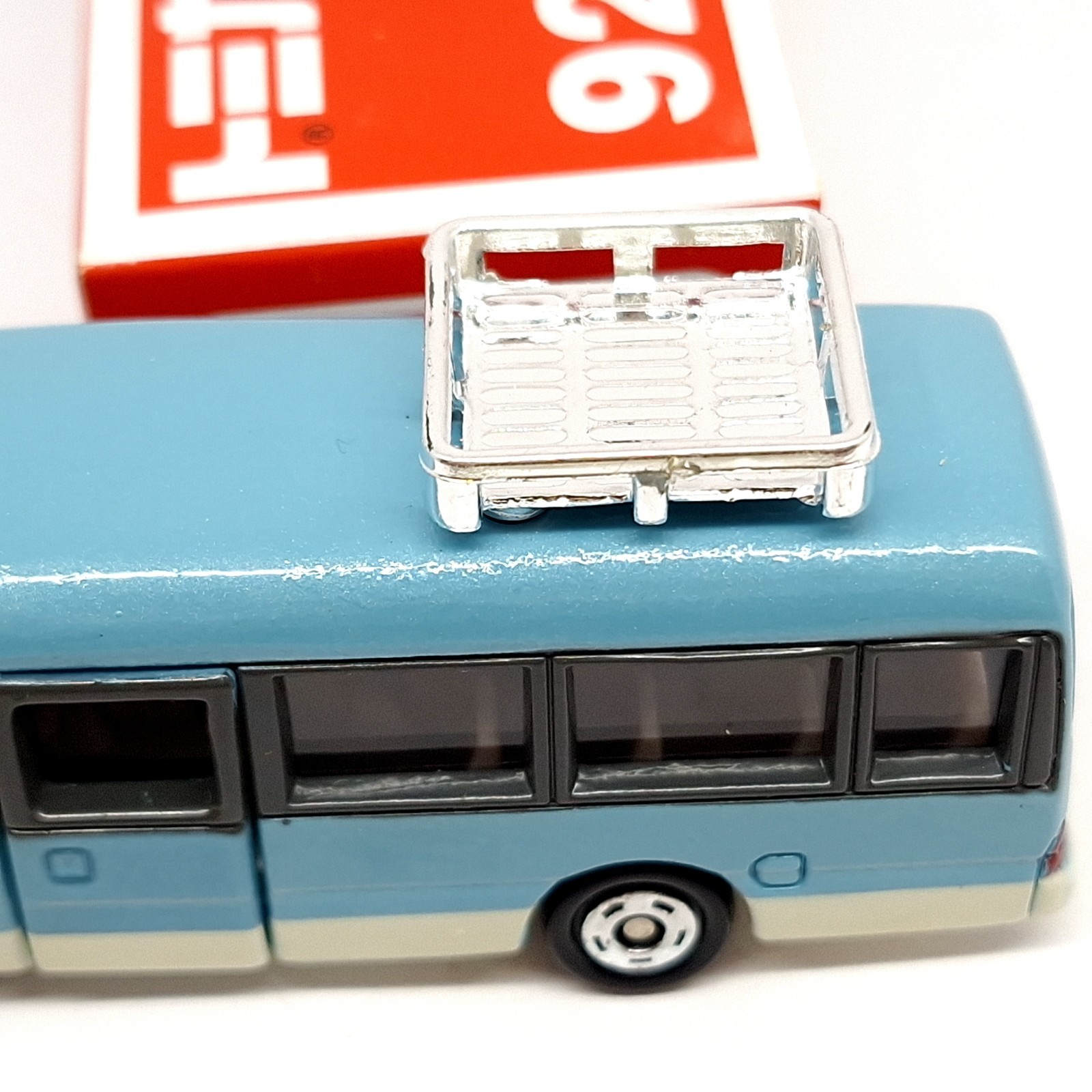 TOMICA 92 TOYOTA COASTER 1/89 TOMY DIECAST CAR BUS VAN 2010 NEW