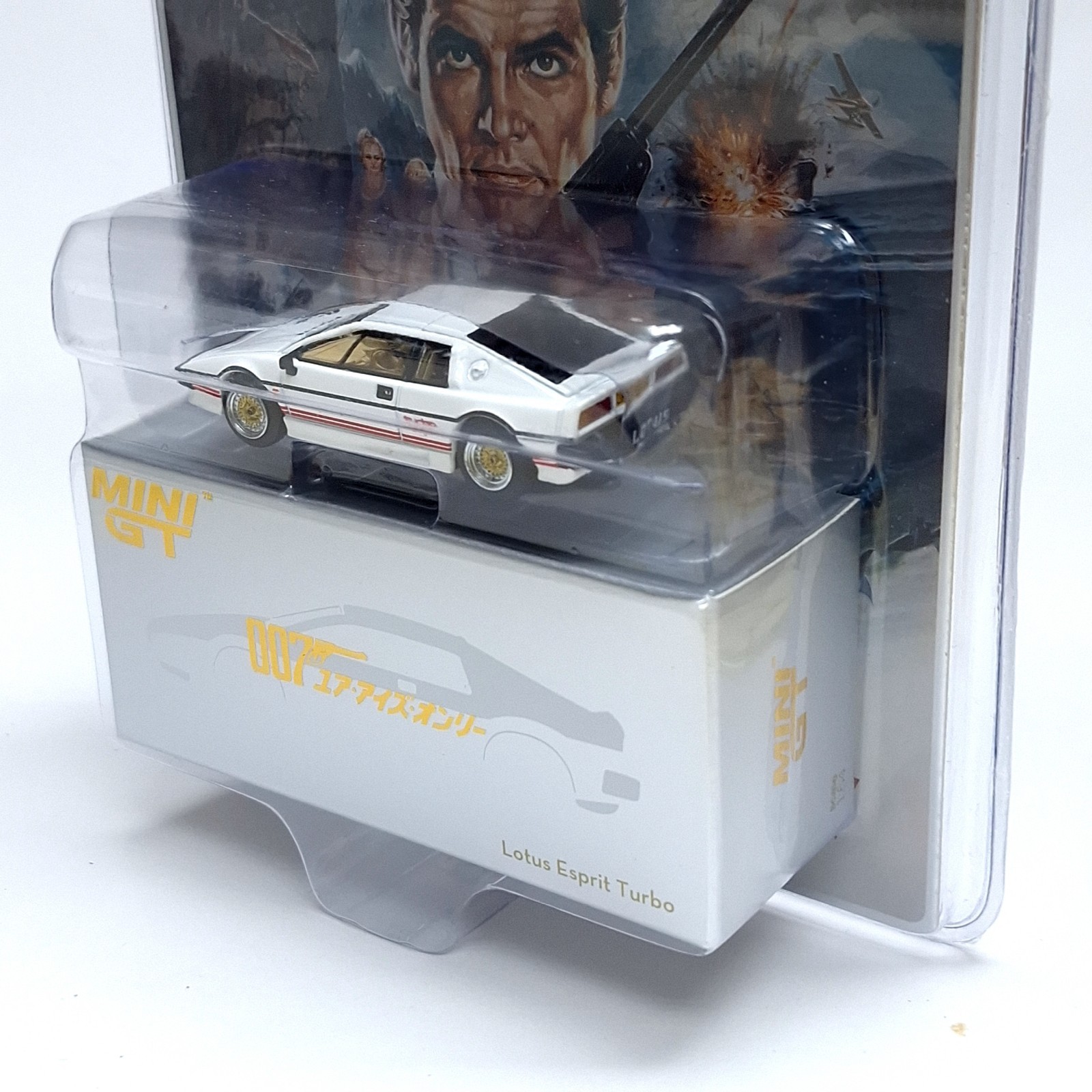 MINI GT 907 Lotus Esprit Turbo White ” For Your Eyes Only ” 1/64 New Diecast Car