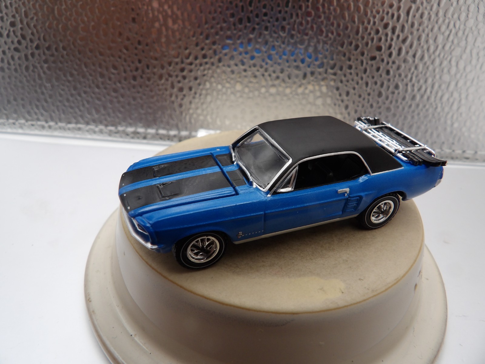 1967 FORD MUSTANG SKI COUNTRY SPECIAL 2020 GREENLIGHT HOLLYWOOD SERIES 1:64