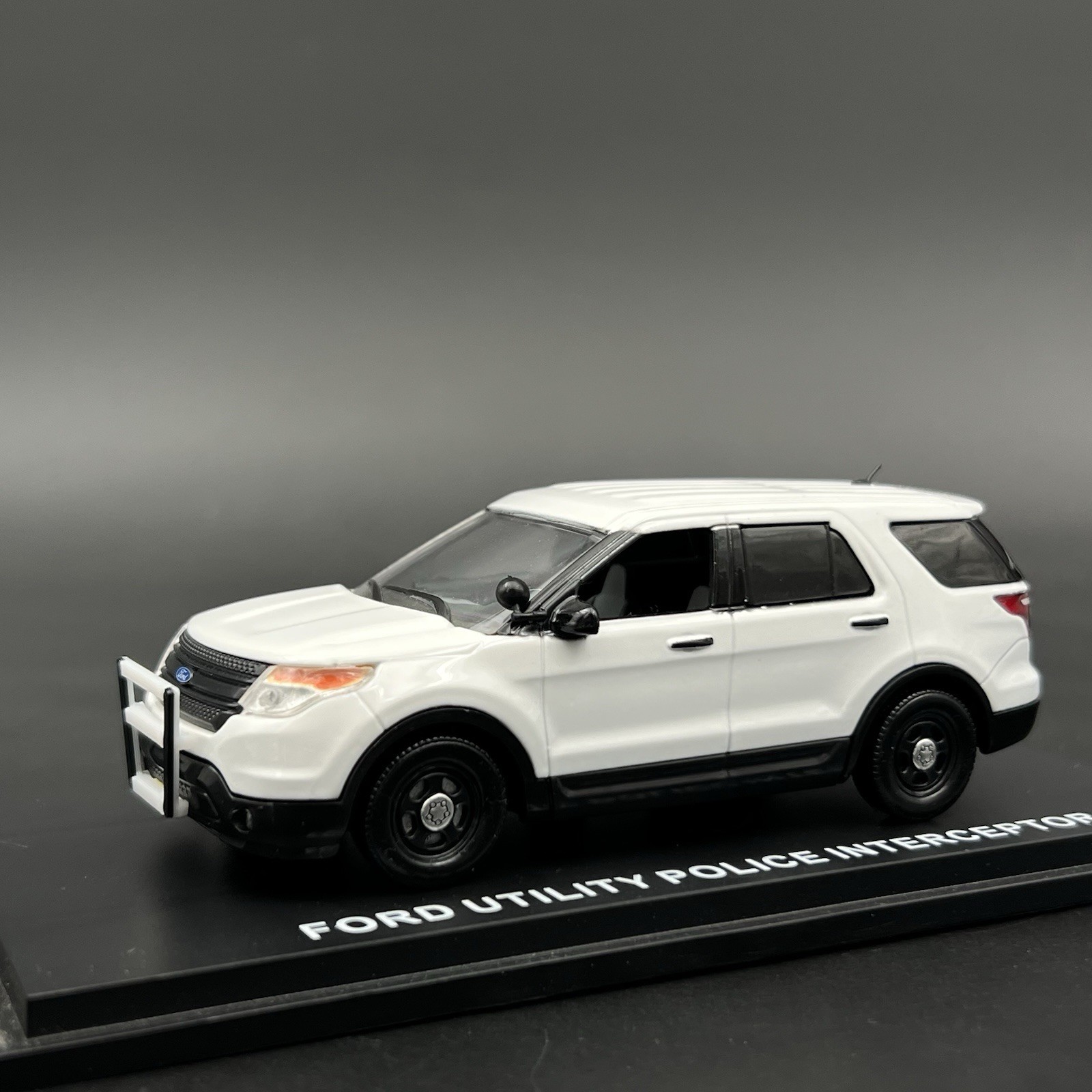 2 Pack 1/43 NYPD Style Sedan + SUV Push Bumper New York Police Sheriff