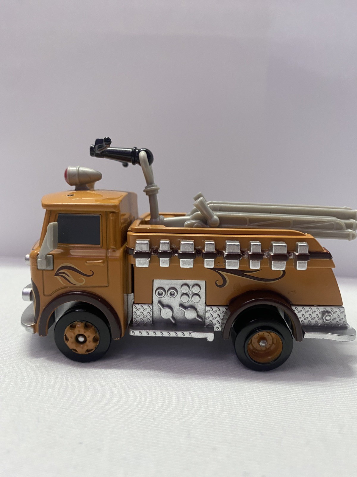 Disney Pixar Cars – Red as Chewbacca Star Wars Disney Park Exclusive Flawed